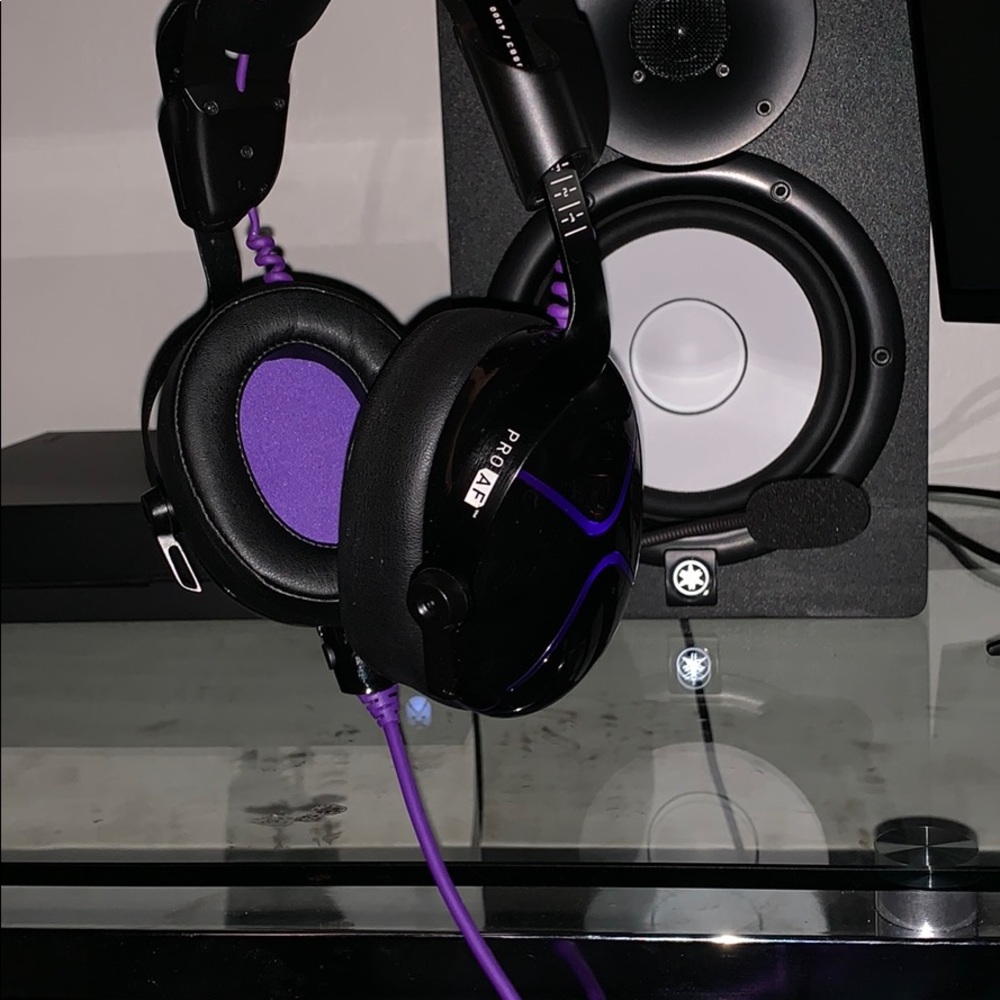 Victrix Pro AF headset